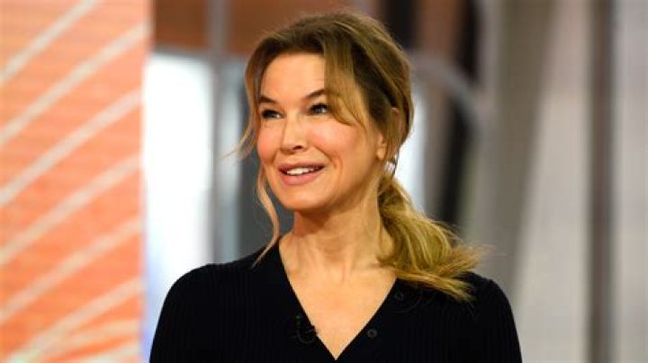 Renee Zellweger looking awesome