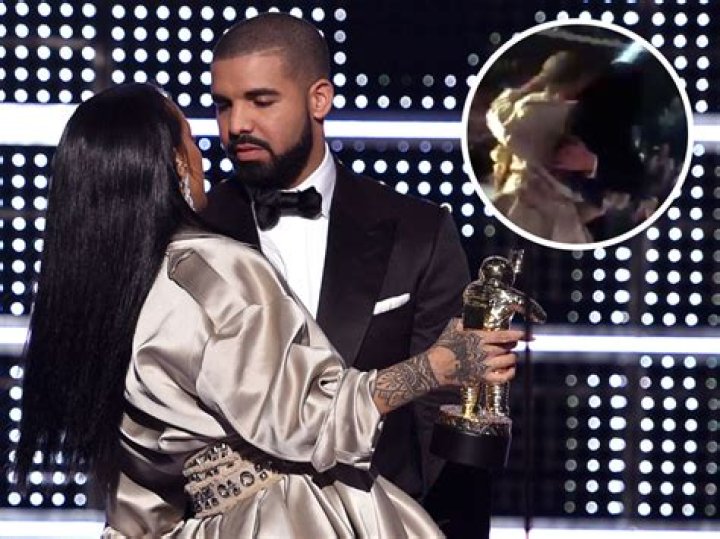 Rihanna & Drake