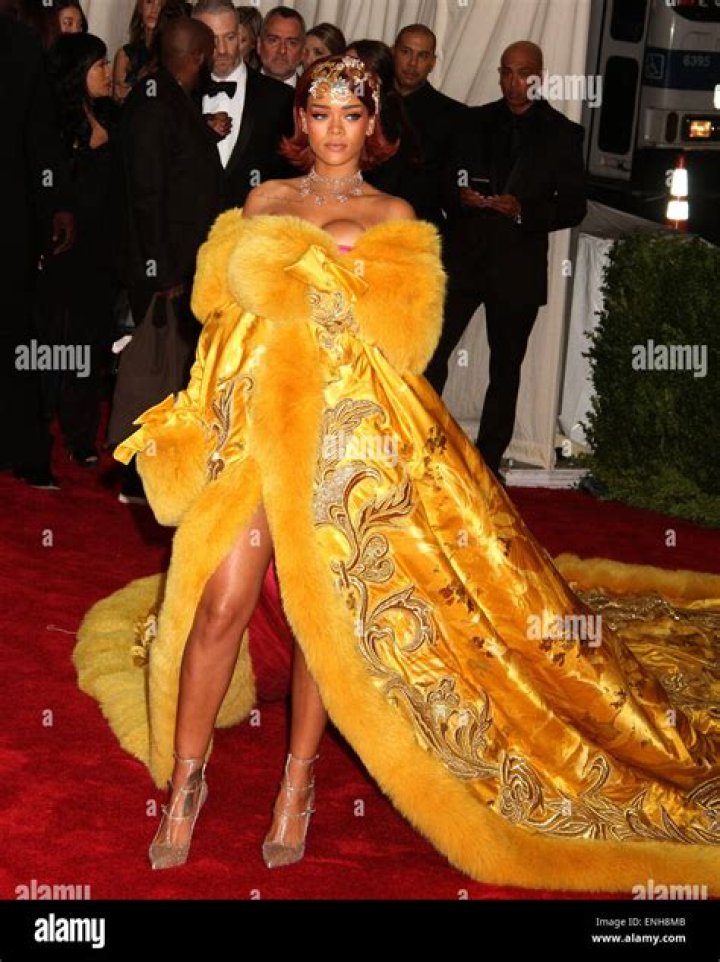Rihanna attends the Costume Institute Benefit at The Metropolitan Museum of Art on May 4, 2015 celebrating the opening of China: Through the Looking Glass in New York, New York, USA. photo by Robin Platzer/Twin Images/Photoshot Newscom/(Mega Agency TagID: ptsphotoshottwo726485.jpg) [Photo via Mega Agency]