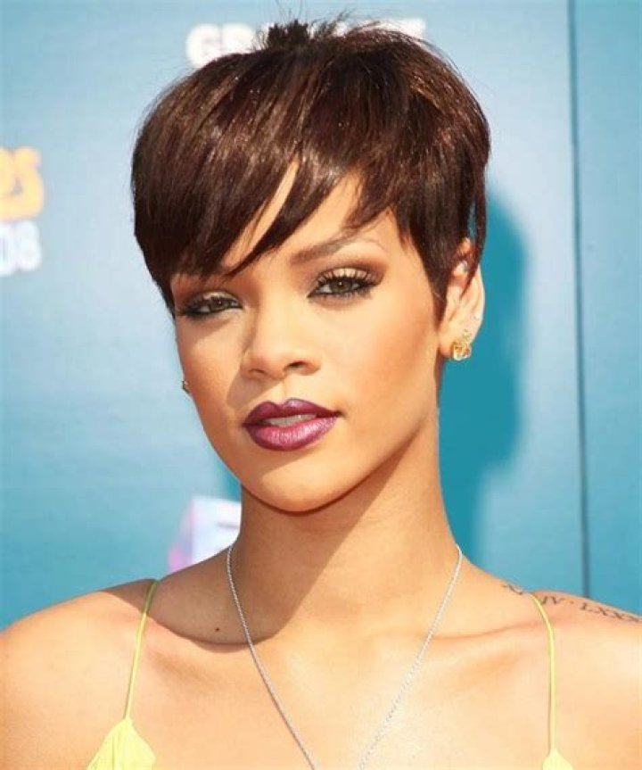Rihanna Short Haircut