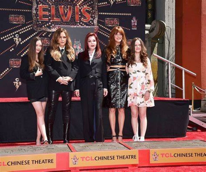 Riley Keough’s 1st Photos After Lisa Marie Presley In Memphis – Hollywood Life