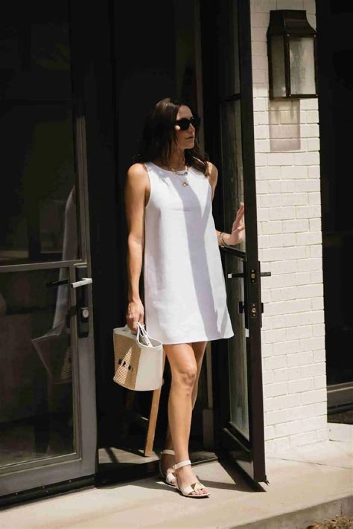 Rocking A Chic Look In Miami