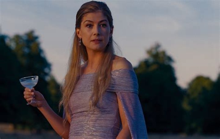 Rosamund Pike In &lsquo;7 Days in Entebbe&rsquo;