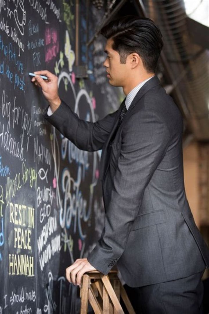 Ross Butler Photos — See Pics Of ’13 Reasons Why’ Star – Hollywood Life