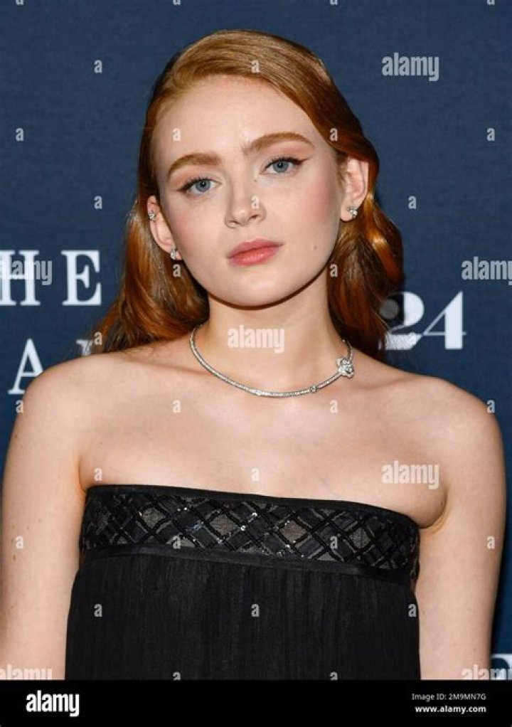 Sadie Sink attends the premiere of "The Whale" at Alice Tully Hall, in New York NY Premiere of "The Whale", New York, United States - 29 Nov 2022