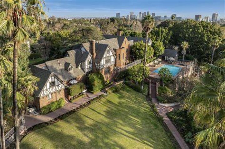 San Diego’ Revival – Hollywood Life