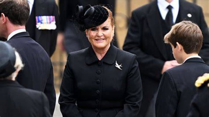 Sarah Ferguson Joins Daughters At Queen Elizabeth II’s Funeral – Hollywood Life
