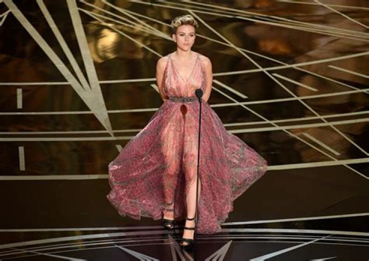 Scarlett Johansson At Oscars