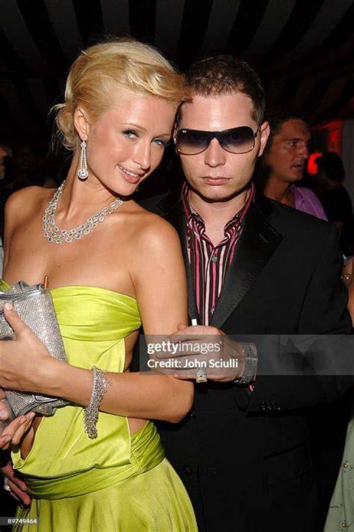 Scott Storch and Paris Hilton MTV VIDEO MUSIC AWARDS, MIAMI, FLORIDA, AMERICA - 28 AUG 2005
