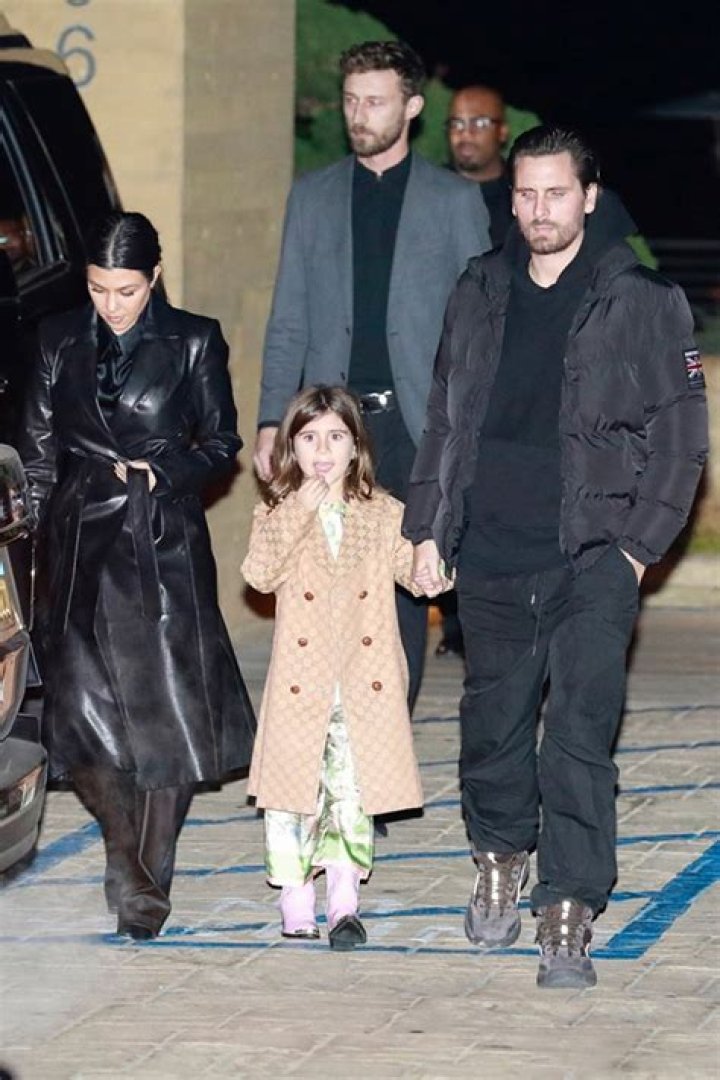 See Cutest Pics With Kourtney & Scott – Hollywood Life