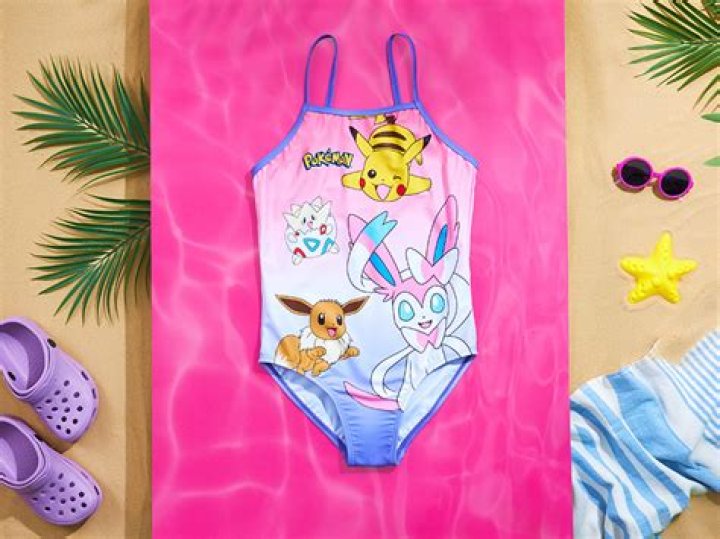 See Sexy Swimsuit Trend – Hollywood Life
