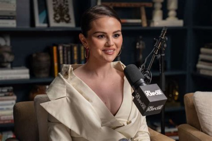 Selena Gomez Admits ‘Rare’ Reaching #1 Feels ‘Inauthentic’ Because She Asked Fans To Stream Album 