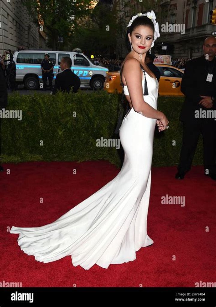 Selena Gomez attends The Metropolitan Museum of Art's Costume Institute benefit gala celebrating the opening of the Heavenly Bodies: Fashion and the Catholic Imagination exhibition, in New York 2018 MET Museum Costume Institute Benefit Gala, New York, USA - 07 May 2018