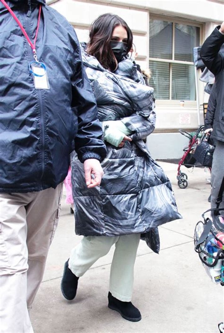 Selena Gomez’s Marble Puffer Coat On Sale – Shop – Hollywood Life