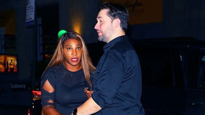 Serena Williams’ Black Mini Dress At NYC Party: Photos – Hollywood Life
