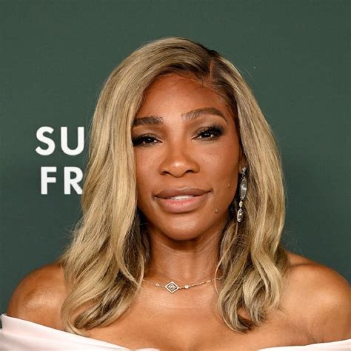 Serena Williams Glows In Atelier Versace