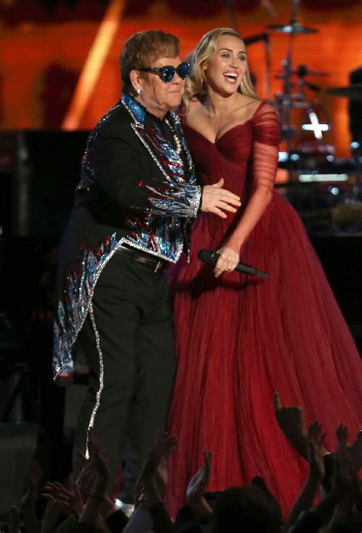 Sexiest Grammy Performance Looks