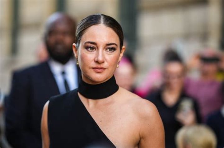 Shailene Woodley At Giambattista Valli
