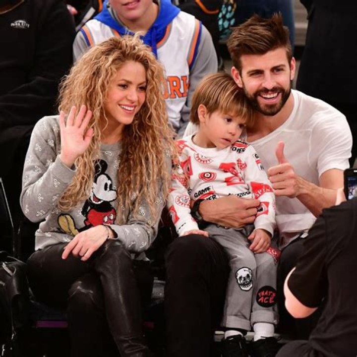 Shakira Attends Son Milan&rsquo;s Game