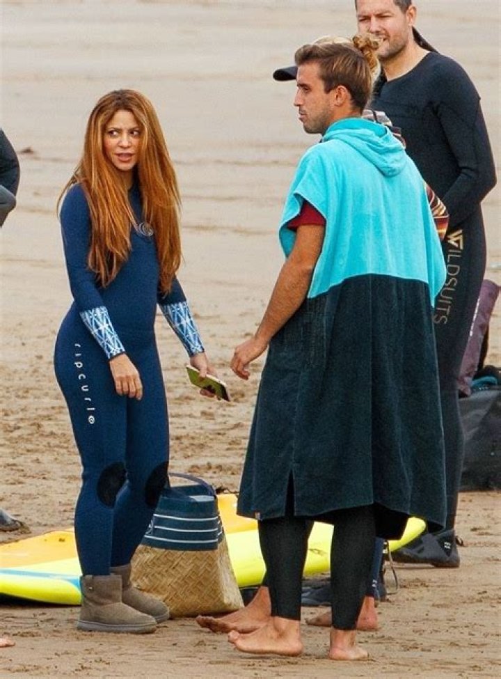Shakira & Gerard Pique Arrive In Court To Finalize Custody Agreement – Hollywood Life