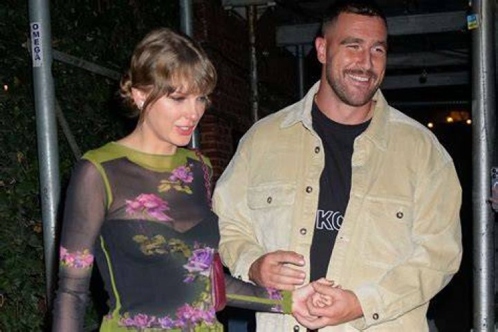 She’s ‘Fed Up’ With His Taylor Swift Talk – Hollywood Life