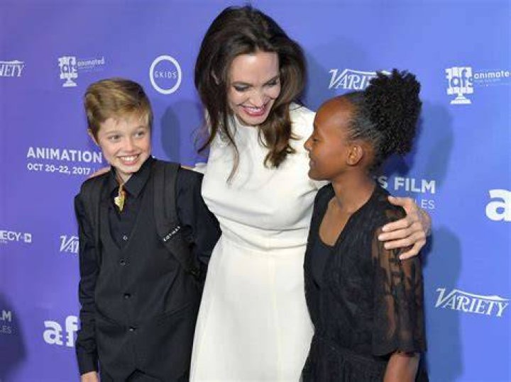 Shiloh-Jolie Pitt, Zahara Jolie-Pitt, Angelina Jolie