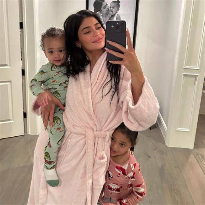 Shop the Same Chic, Cozy Pajama Set as Kris & Kylie Jenner