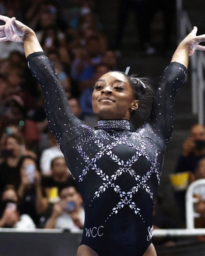 Simone Biles Reveals Her Paris 2024 Olympics Plan & If She’s Competing – Hollywood Life