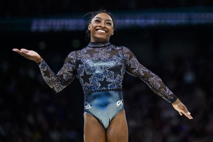 Simone Biles&rsquo; Nose Stud