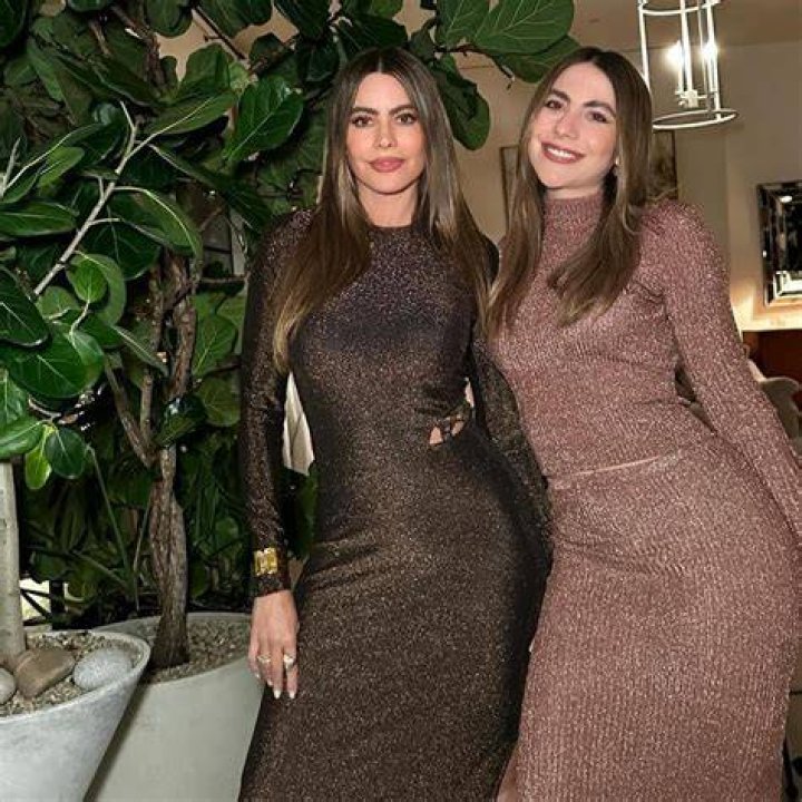 Sofia & Claudia Vergara