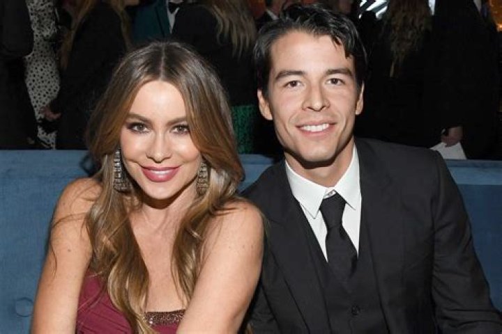 Sofia Vergara Has Night Out With ‘Too Many Laughs’ In Tampa 2 Weeks After Split