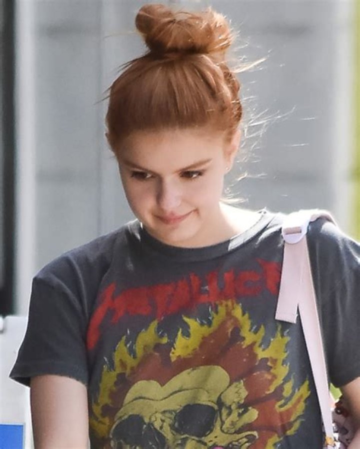 Stars In Messy Buns — See Hairstyle Pics – Hollywood Life