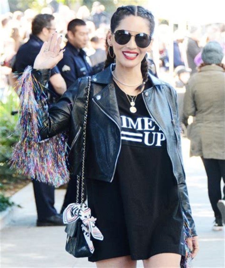 Stars Making A Statement With Their Clothing — Photos