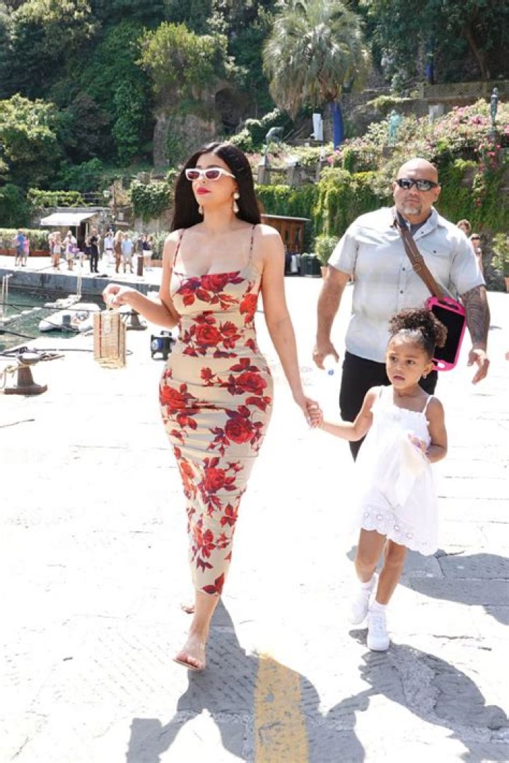 Stormi Webster Looks Adorable In D&G White Dress With Kylie Jenner – Hollywood Life
