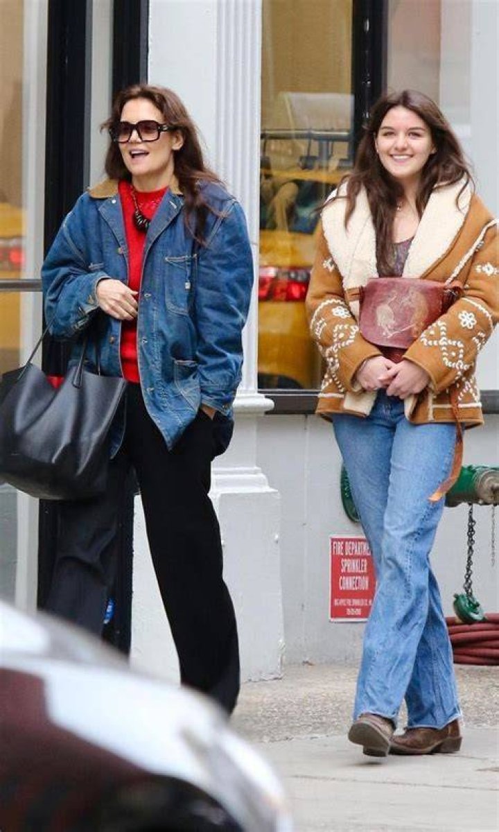 Suri Cruise, Katie Holmes