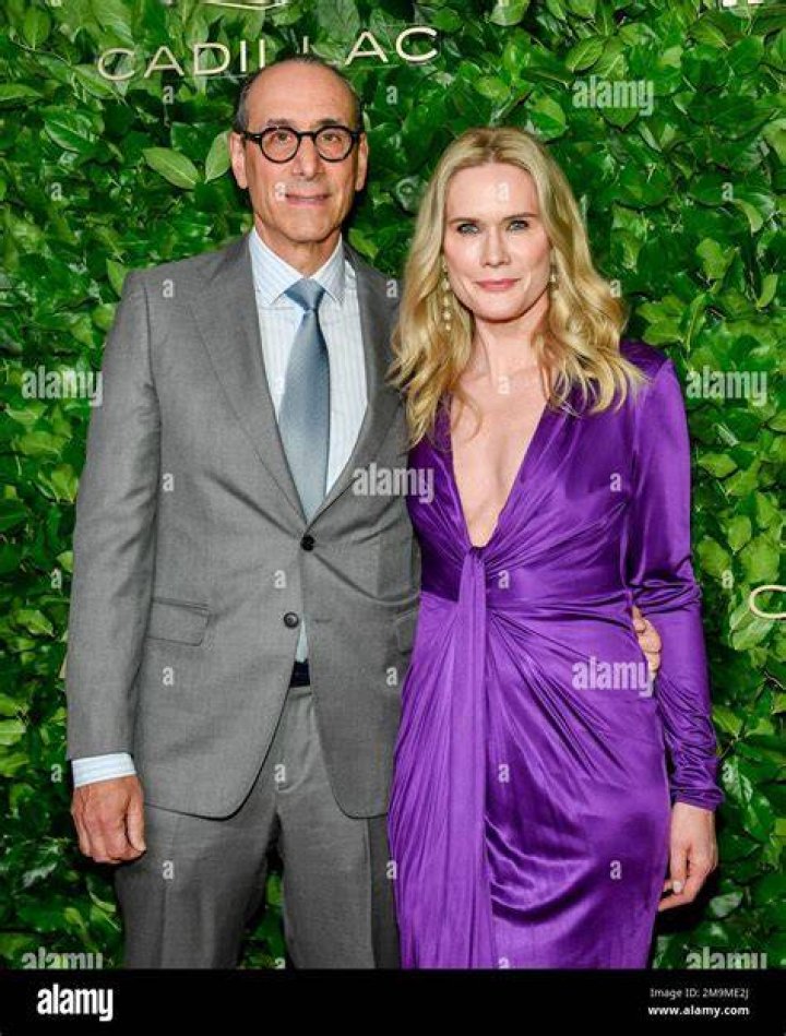 ‘SVU’s Stephanie March Is All Smiles In First Pic From Wedding To Dan Benton – Hollywood Life