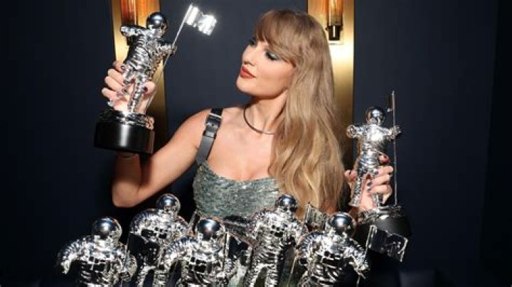 Taylor at the 2015 MTV Video Music Awards