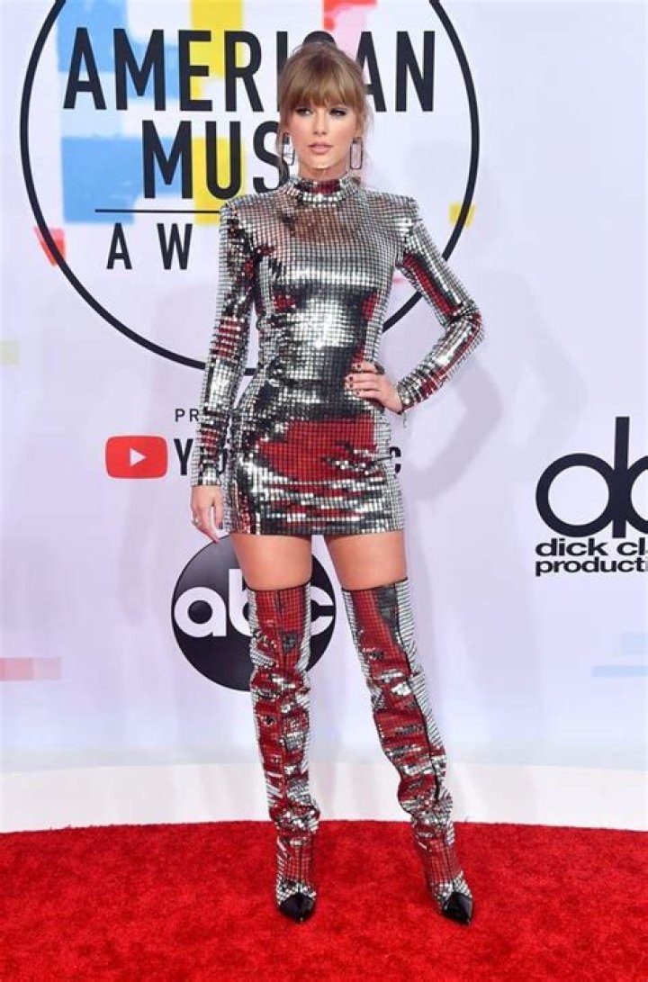 Taylor at the 2018 American Music Awards