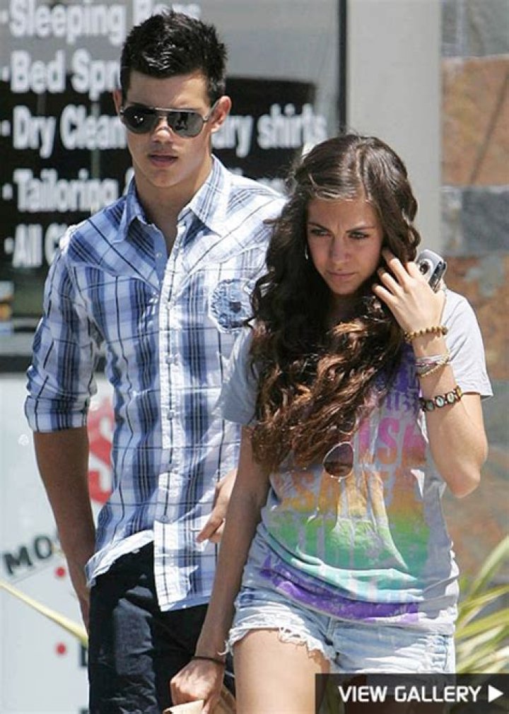 taylor lautner selena gomez back together