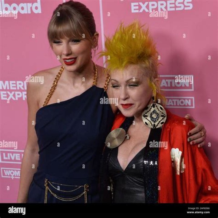 Taylor Swift & Cyndi Lauper