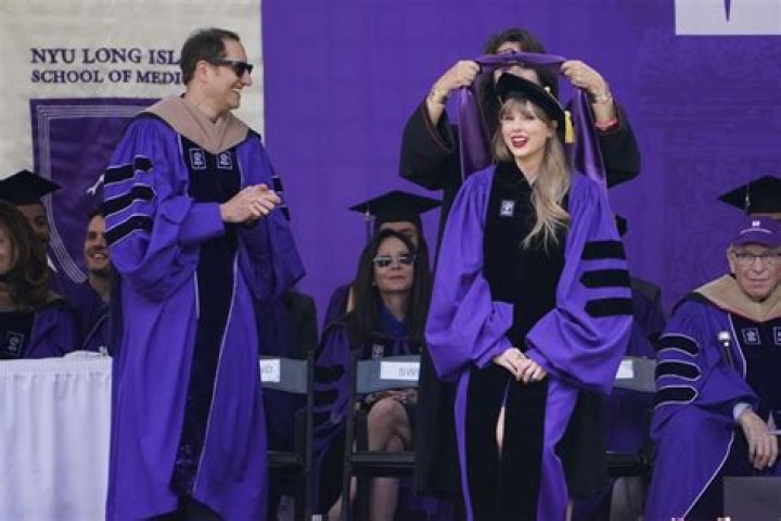 Taylor Swift Gets an Honorary Degree