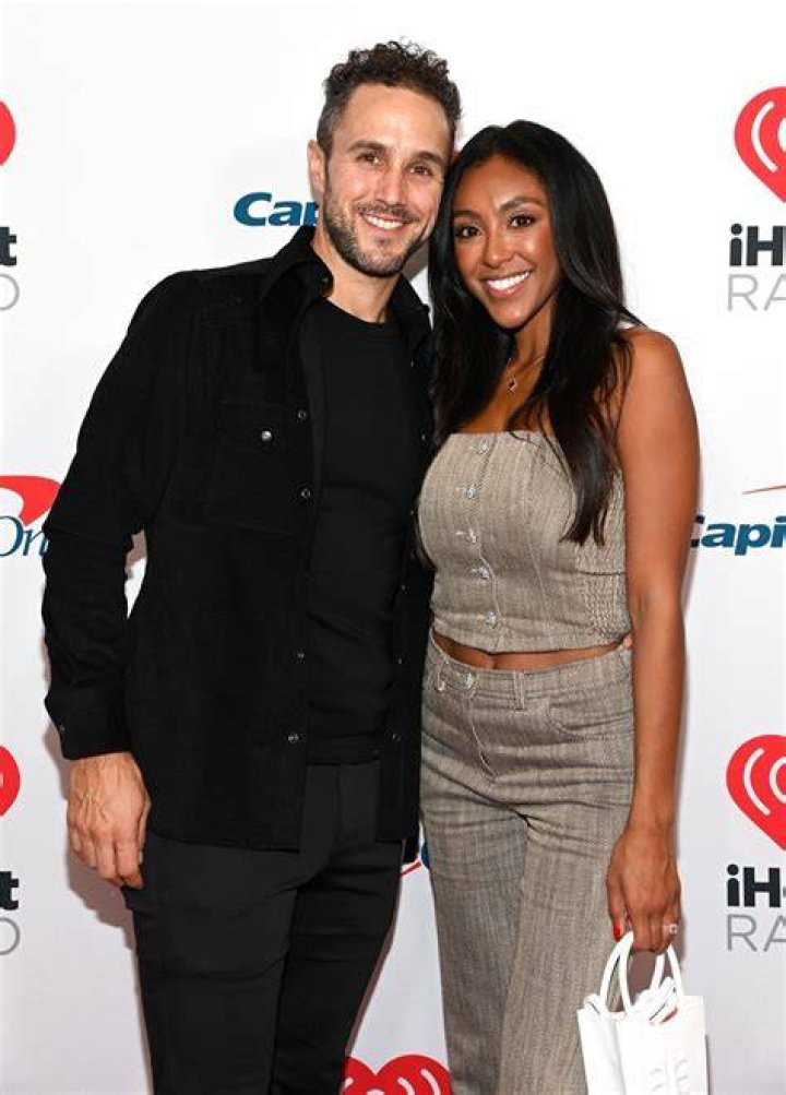 Tayshia Adams & Kaitlyn Bristowe