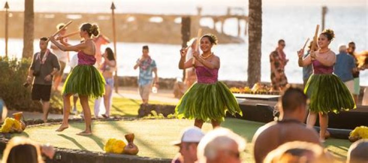 ‘Teen Mom OG’ Alum Farrah Abraham Frolics On The Beach In A Teeny Tiny Bikini While In Malibu – Pics