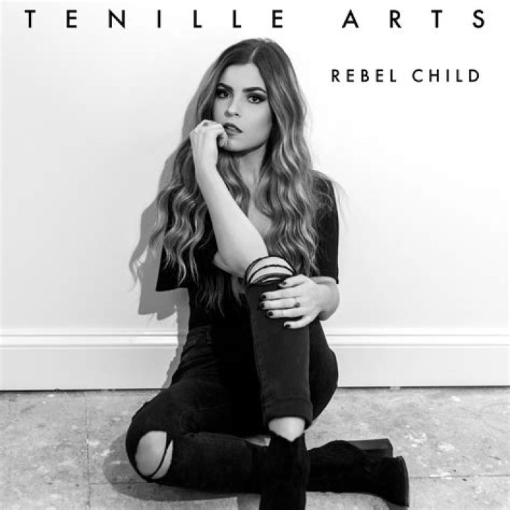 Tenille Arts