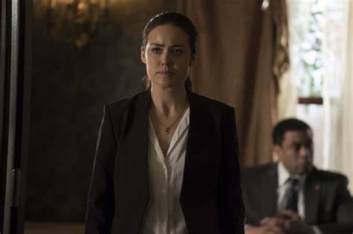 ‘The Blacklist’ Bosses Tease Liz & Katarina’s ‘Alliance’ & A Major Season 7 ‘Shift’