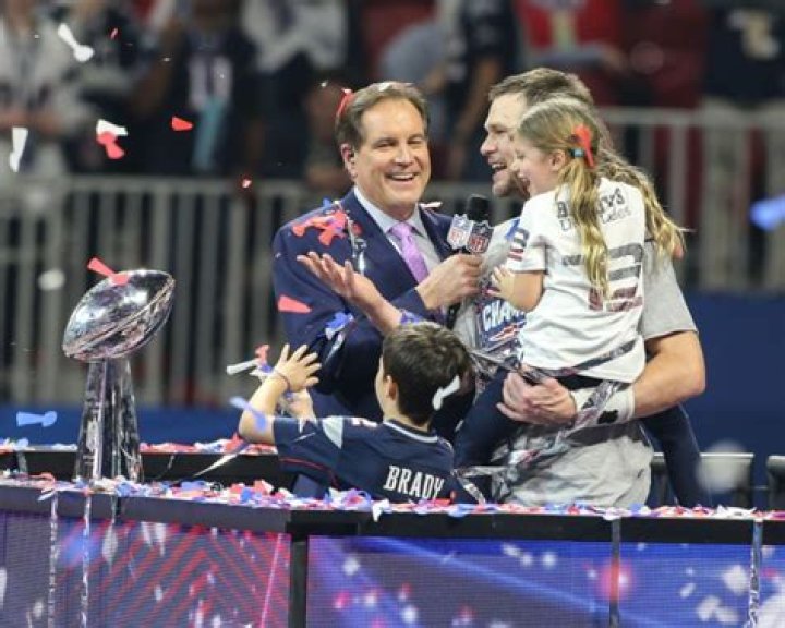 The Bradys Are Champs