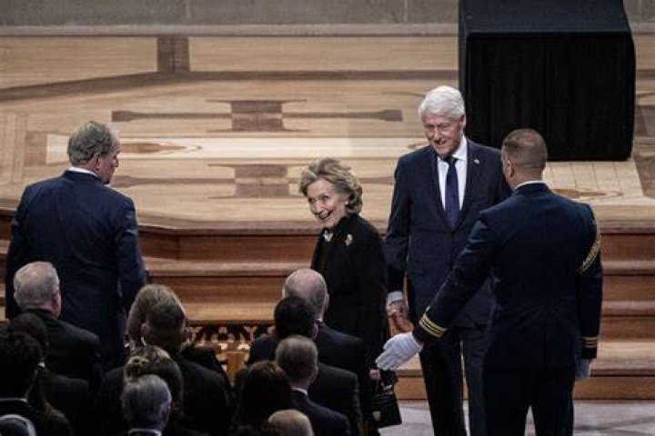 The Clintons Arrive