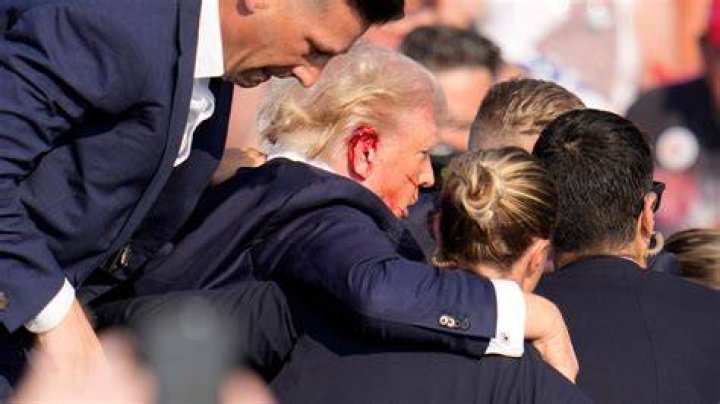 The Trumps Leave Washington For The 2020 Holidays