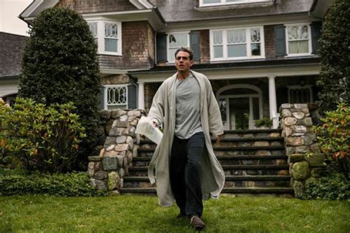 The Watcher. Bobby Cannavale as Dean Brannock in episode 101 of The Watcher. Cr. Eric Liebowitz/Netflix &copy; 2022