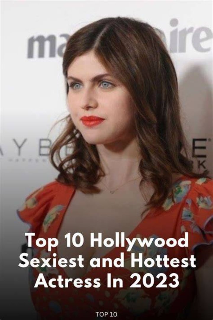 Their Hottest Moments – Hollywood Life